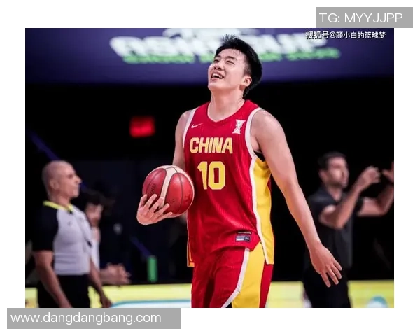 王俊杰连续第二场得分上双展现出色状态贡献10分3篮板1助攻