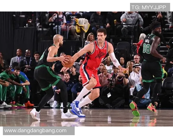 卢教练分析祖巴茨表现受限原因强调魔术防守让其难以发挥优势